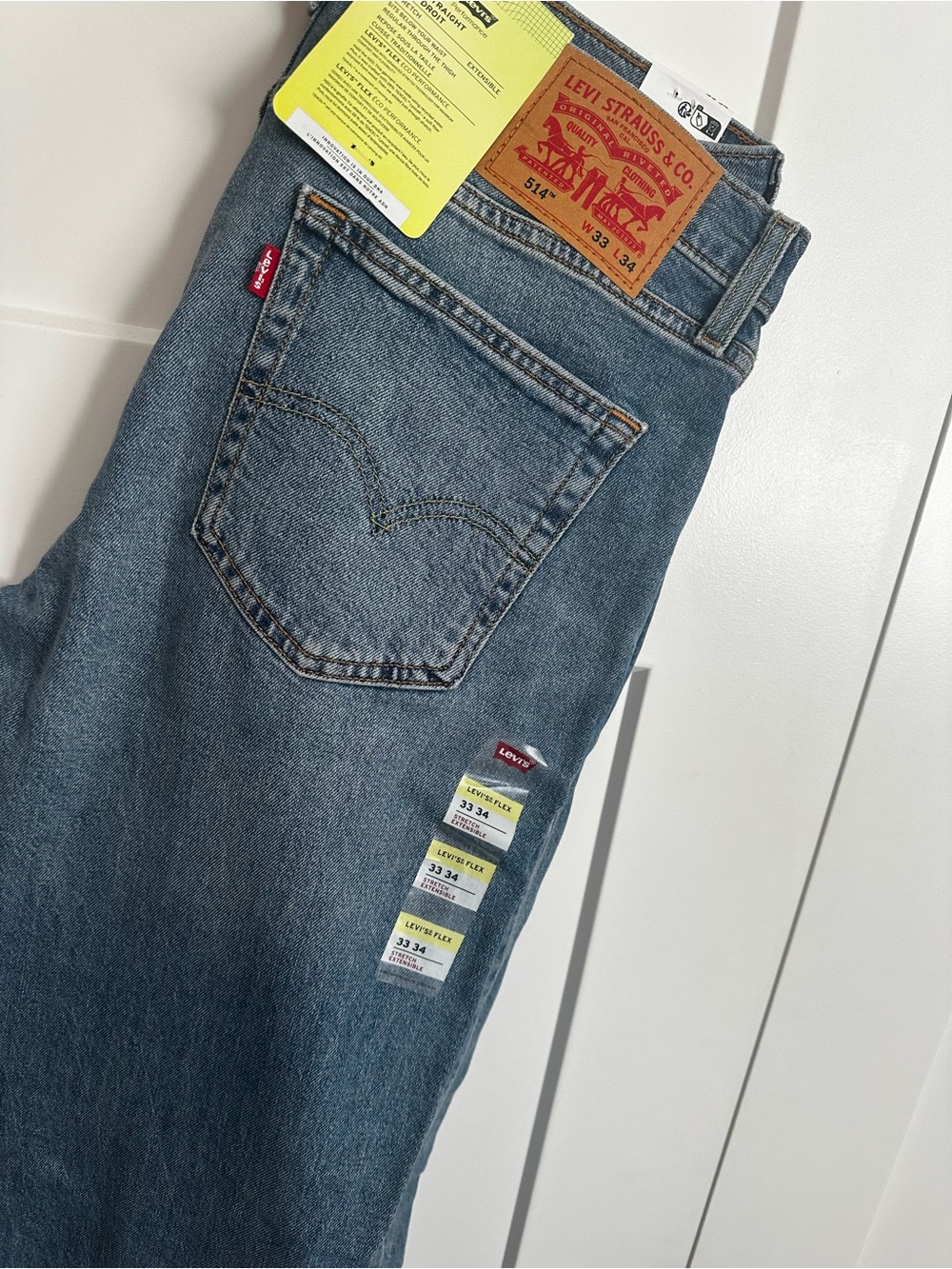 Levi's Men's Medium Blue Straight Jeans